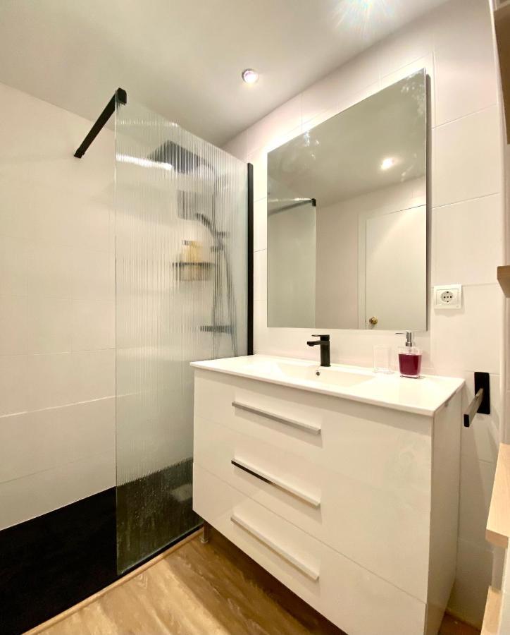 Apartamento Con 3 Habitaciones, Terraza Y Jardin Comunitario Con Piscina En Sant Antoni De Calonge Ngoại thất bức ảnh